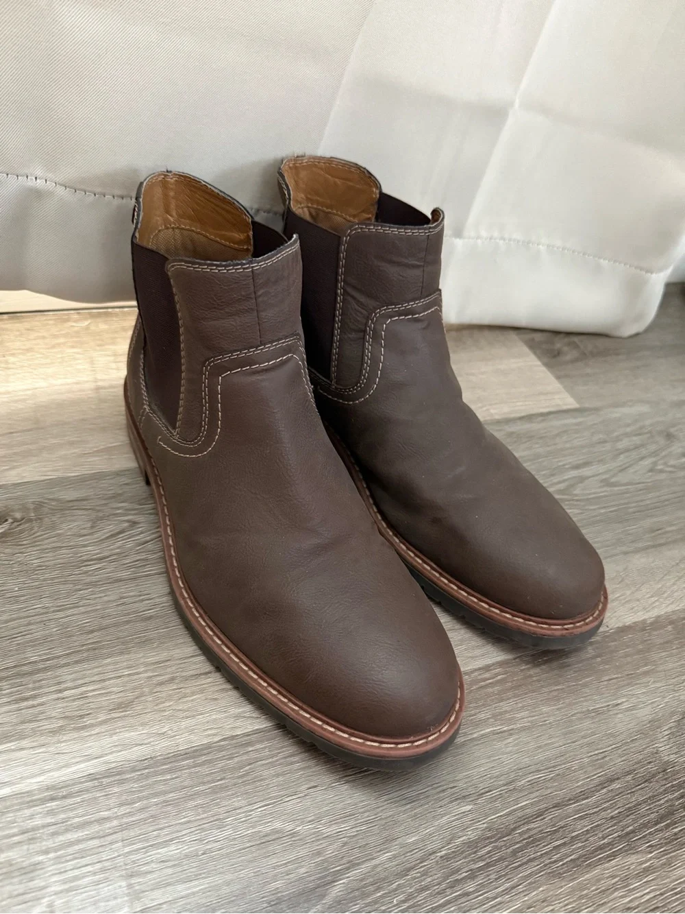 Dockers Men's Dark Brown Leather Chukka Boots